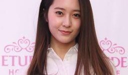 韩网爆料郑秀晶视频,神秘面纱即将揭晓！”