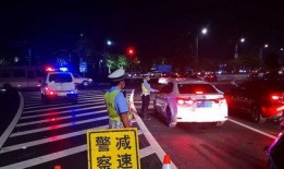 交警查车被副驾驶爆料的视频,交警查车意外曝光副驾驶惊人爆料